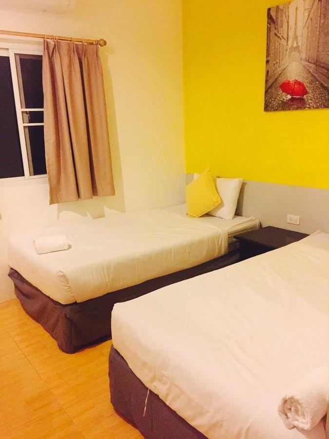 Room Hostel Thalang Ngoại thất bức ảnh