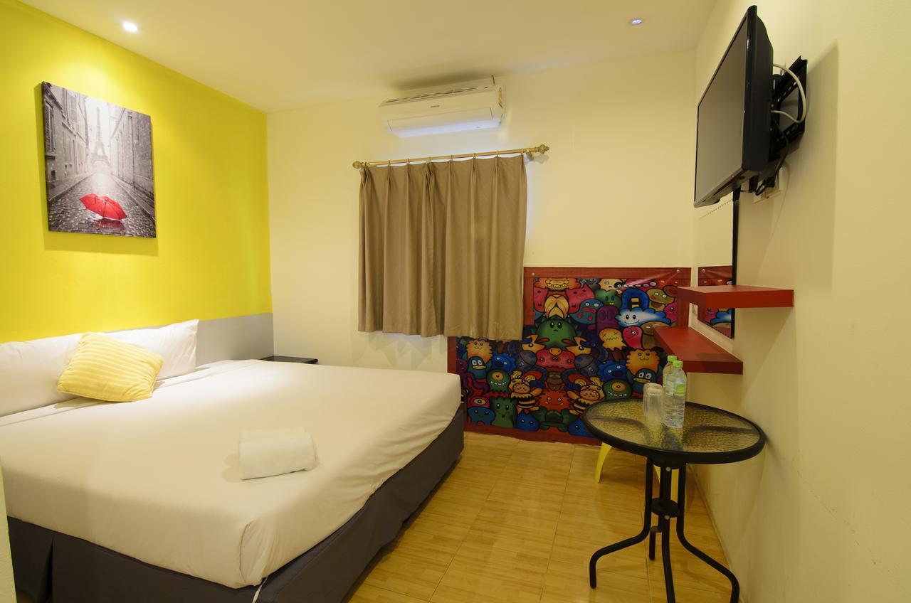 Room Hostel Thalang Ngoại thất bức ảnh